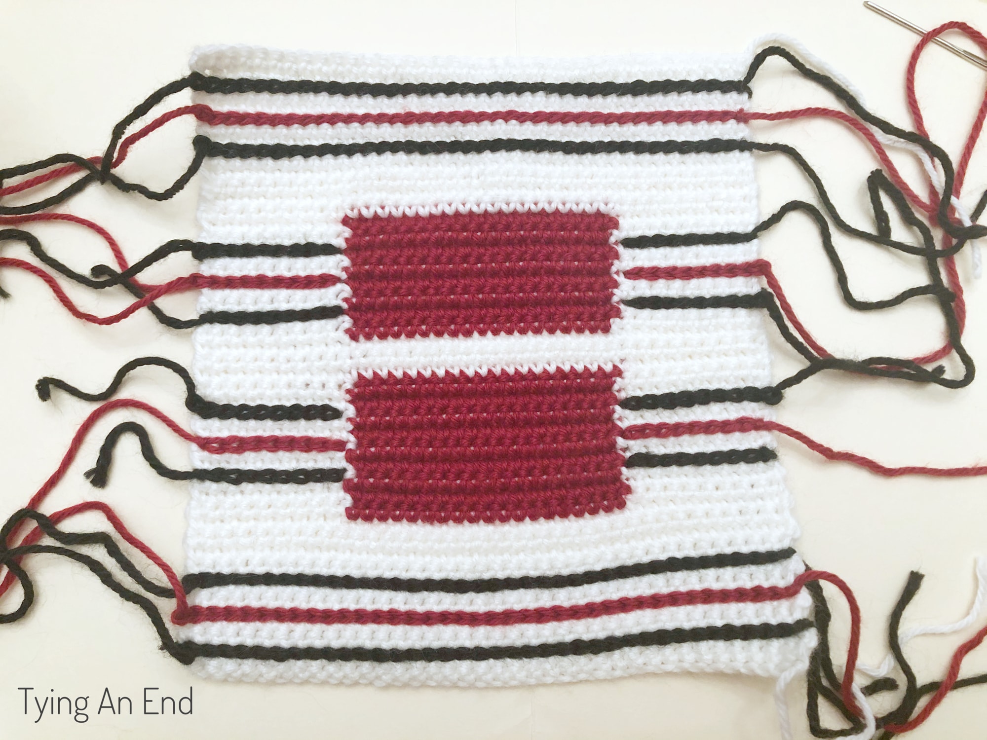 Crochet Plaid & Gift Box Square [Free Pattern] - Tying An End